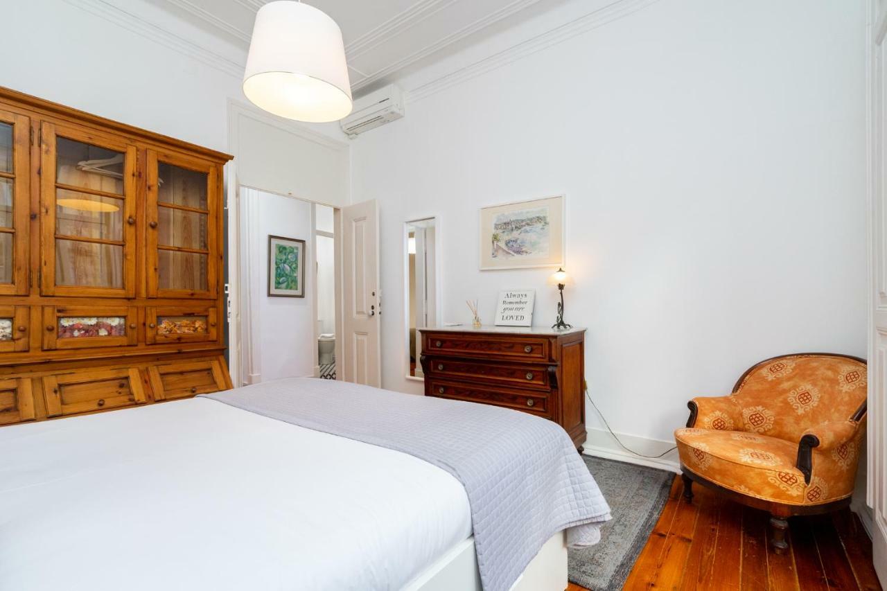 4 Bedroom Apartment On The City Center Lisbon Exterior photo